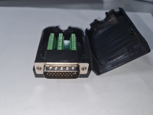 Adaptador Macho Db26 D-sub Terminal C/ Clema Conector Case con Carcasa