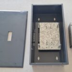 Gabinete + Interruptor 250 Amper Caja Moldeada 3 Polos Termomagnetico con tapa para empotrar - Imagen 2